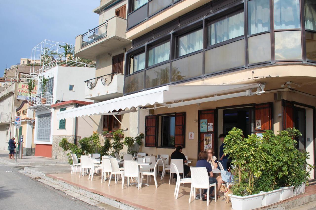 Bb Oasis Bed & Breakfast Scilla Exterior photo